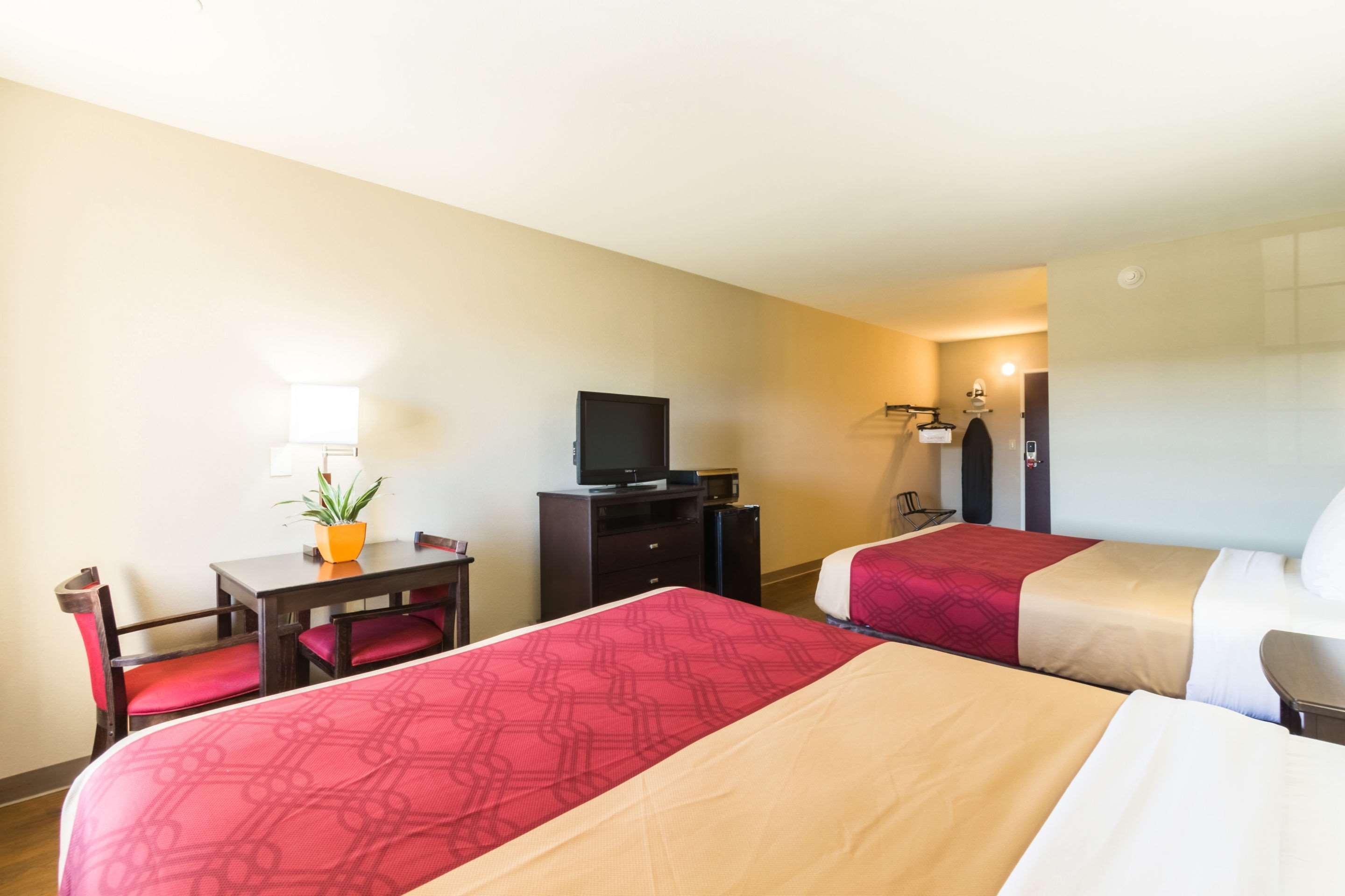 Econo Lodge Harrisburg - Southwest Of Hershey Area Εξωτερικό φωτογραφία